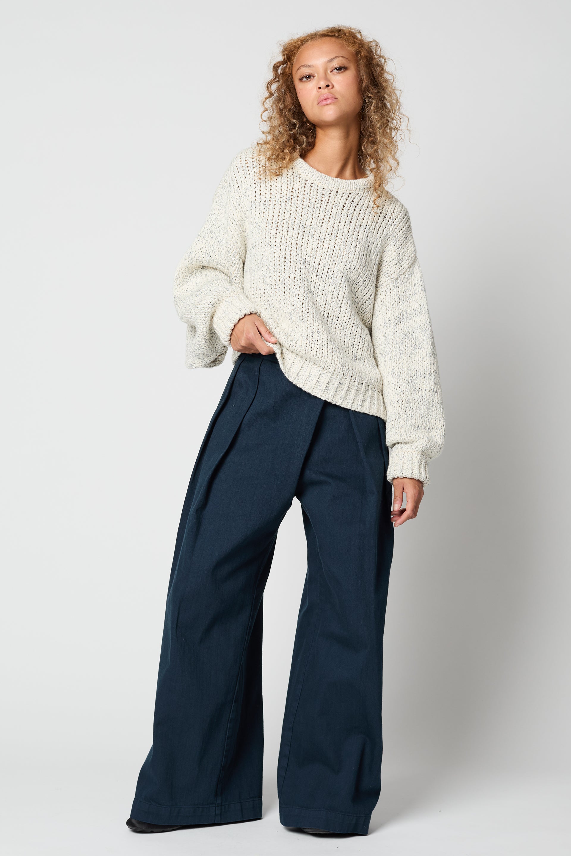 テクスチャールーズコットンのバルーンスリーブ