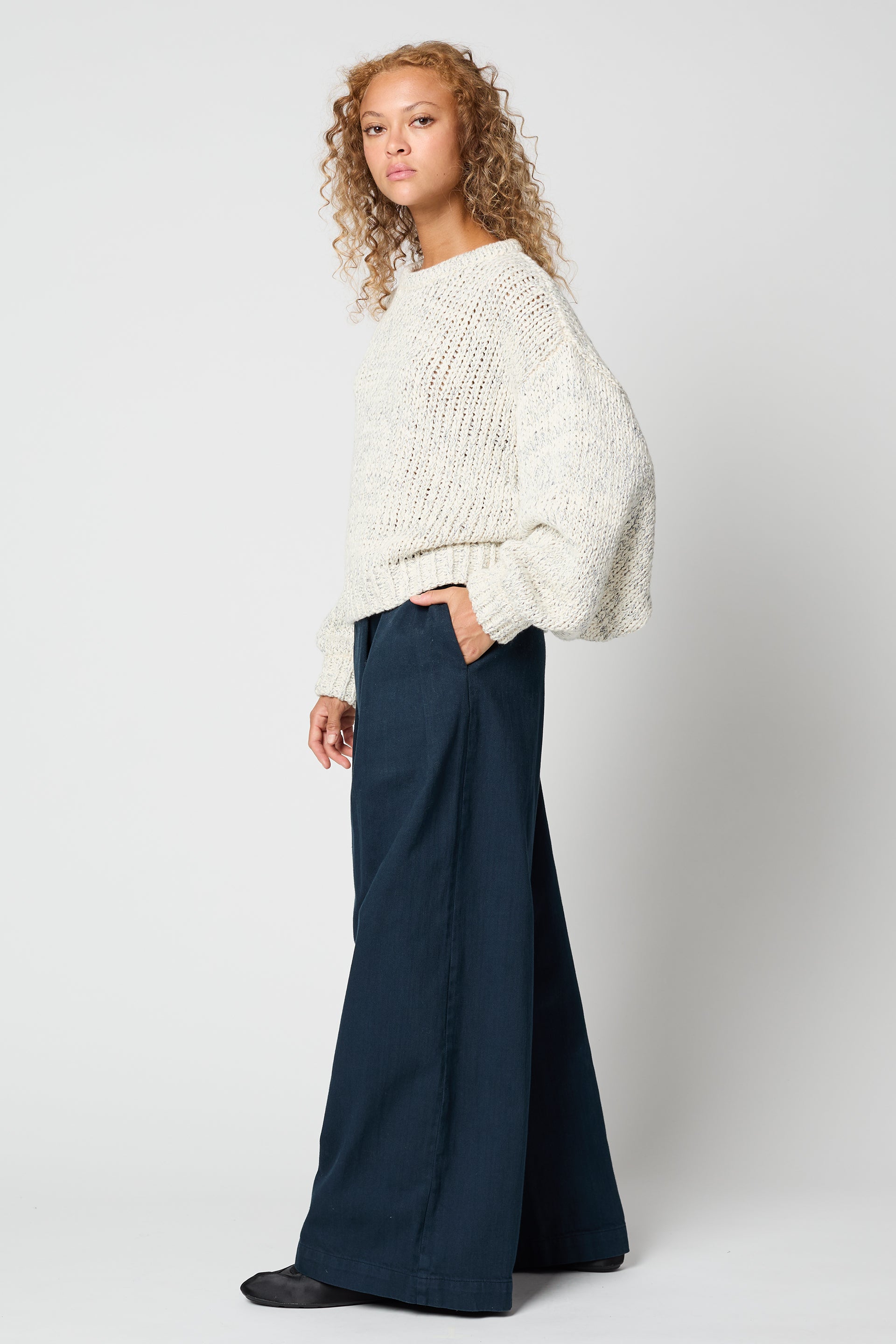 テクスチャールーズコットンのバルーンスリーブ