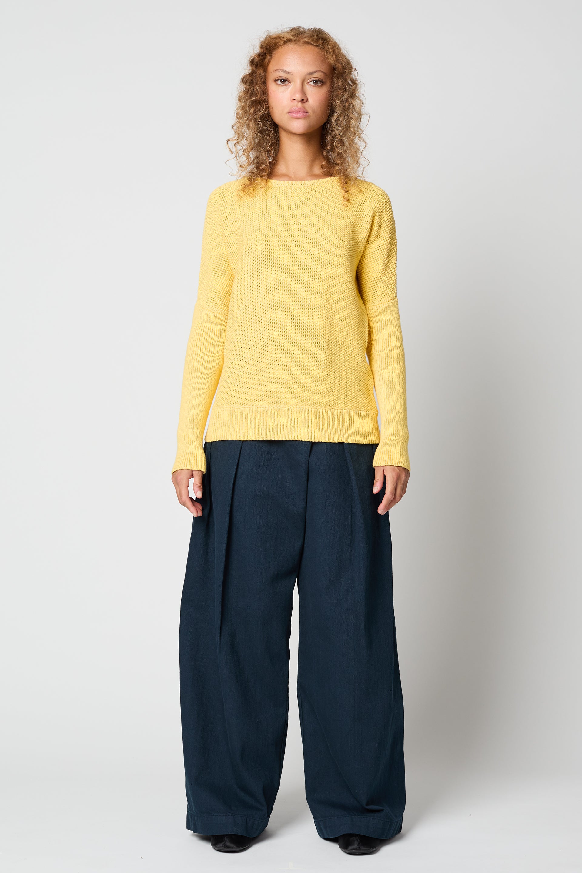 ドルマンスリーブトップス