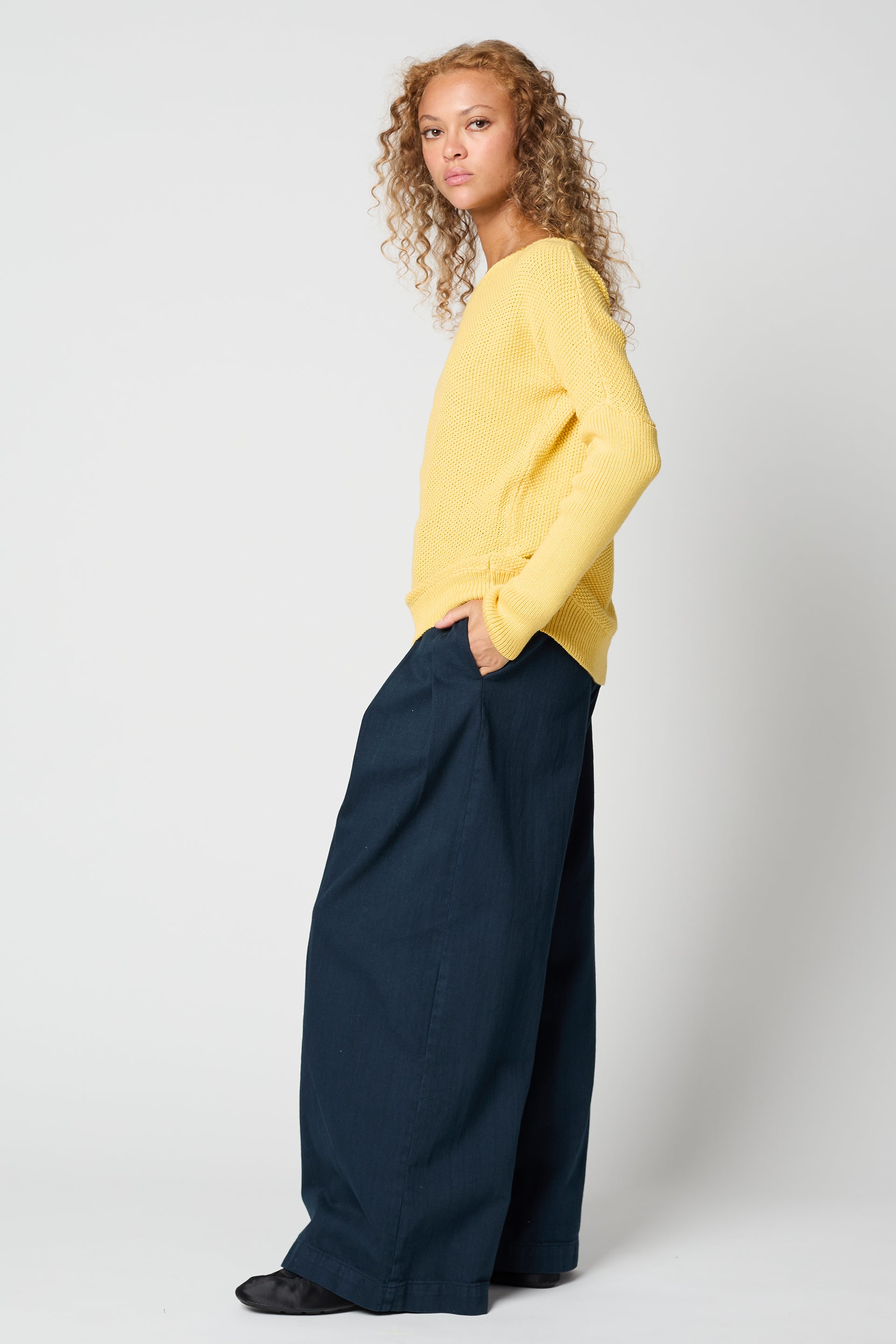 ドルマンスリーブトップス