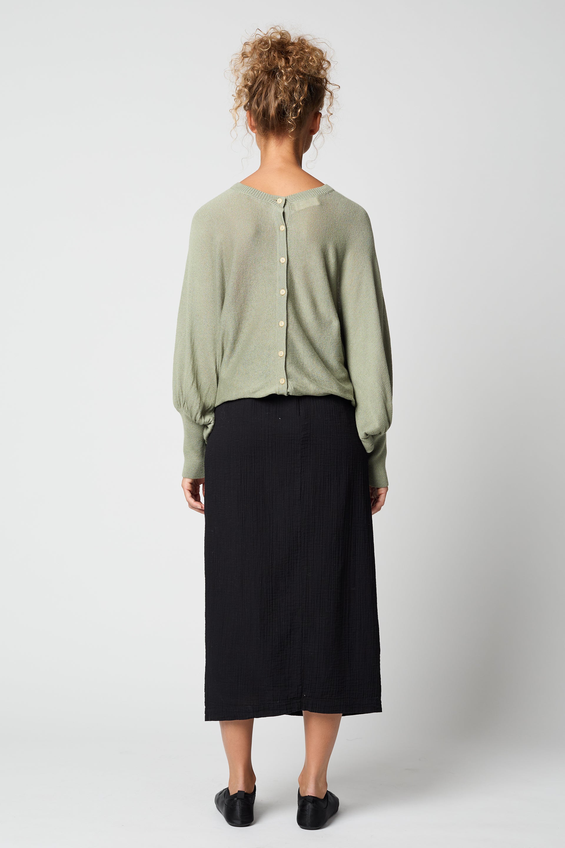 セシリア トップ