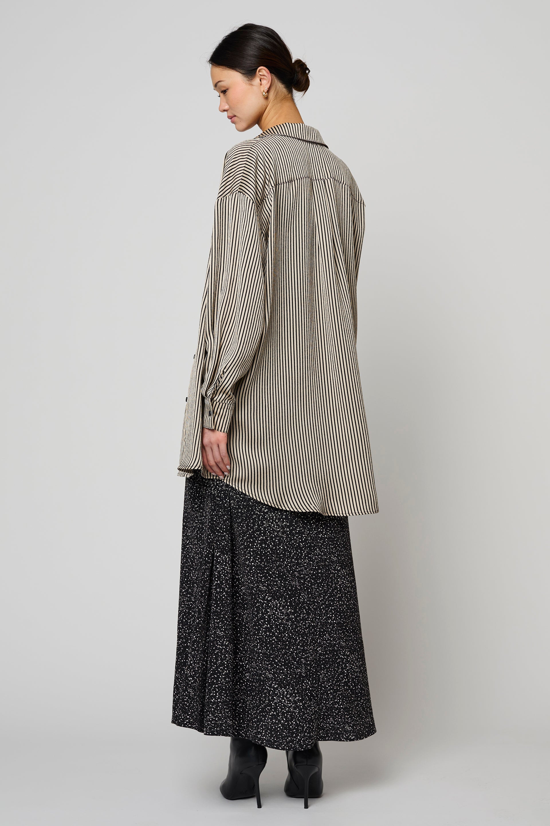 Oversized Overlay in Satin Print