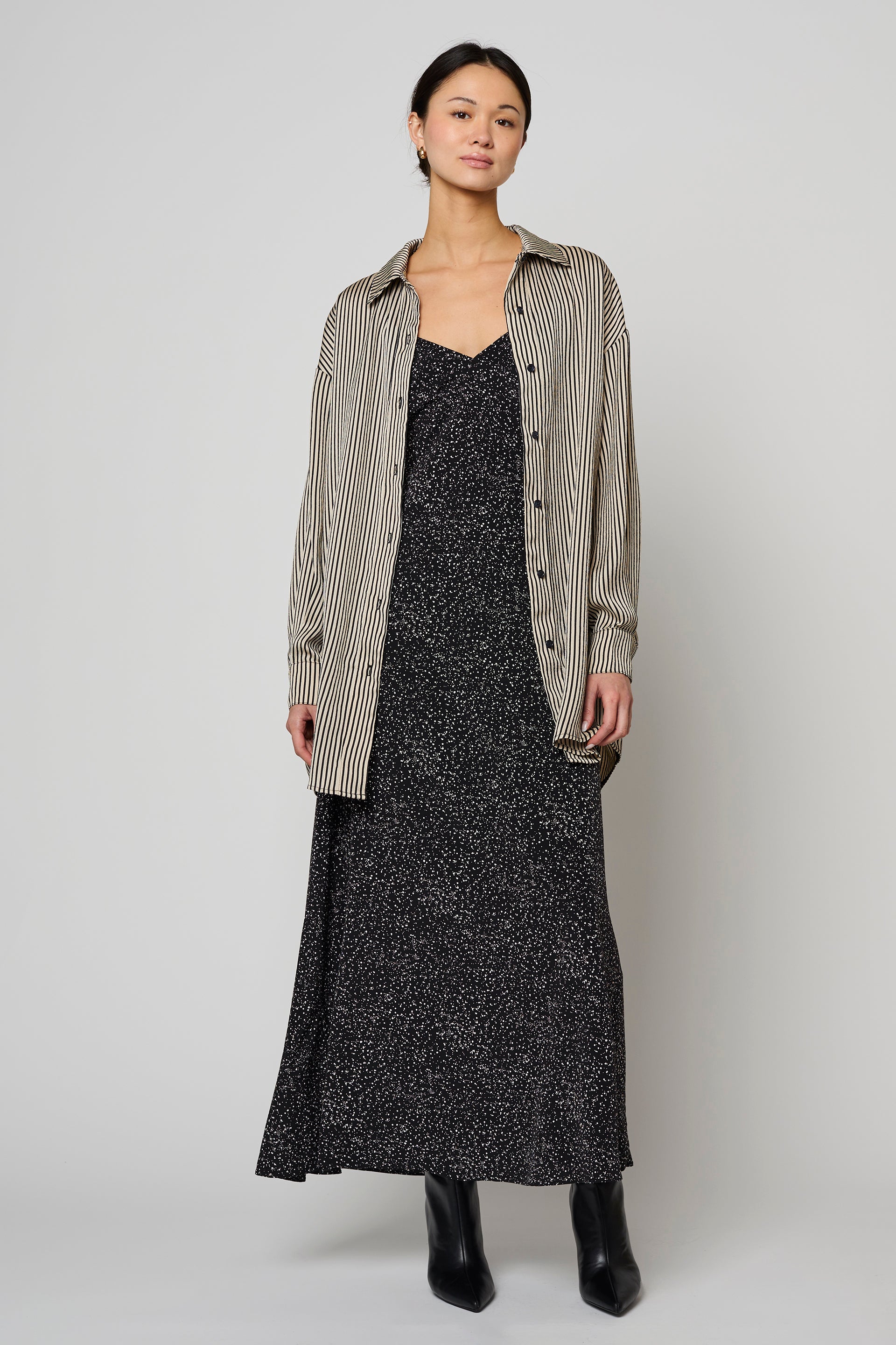 Oversized Overlay in Satin Print