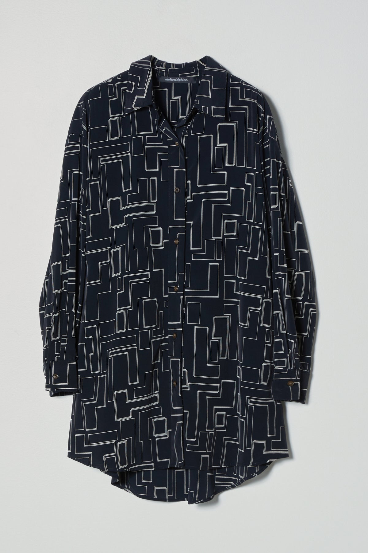 Oversized Overlay in Satin Print