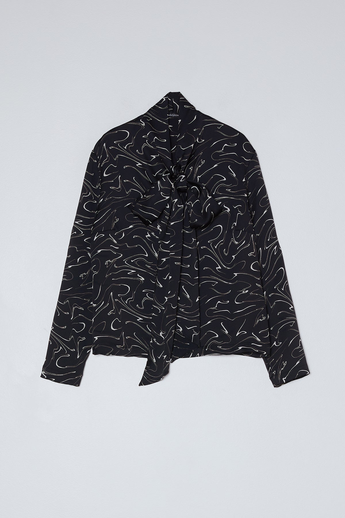 SCARF BLOUSE in Satin Prints