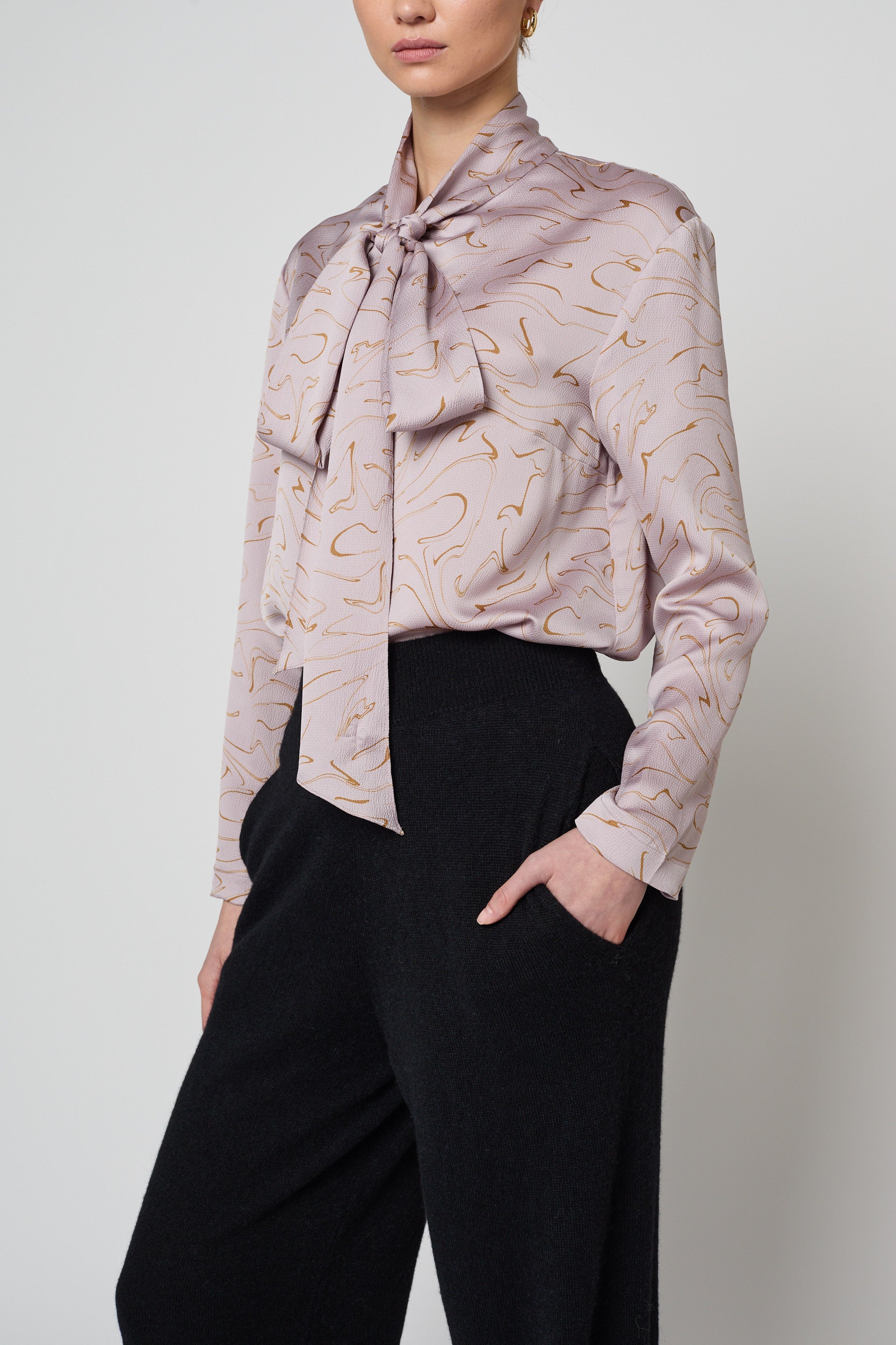 SCARF BLOUSE in Satin Prints