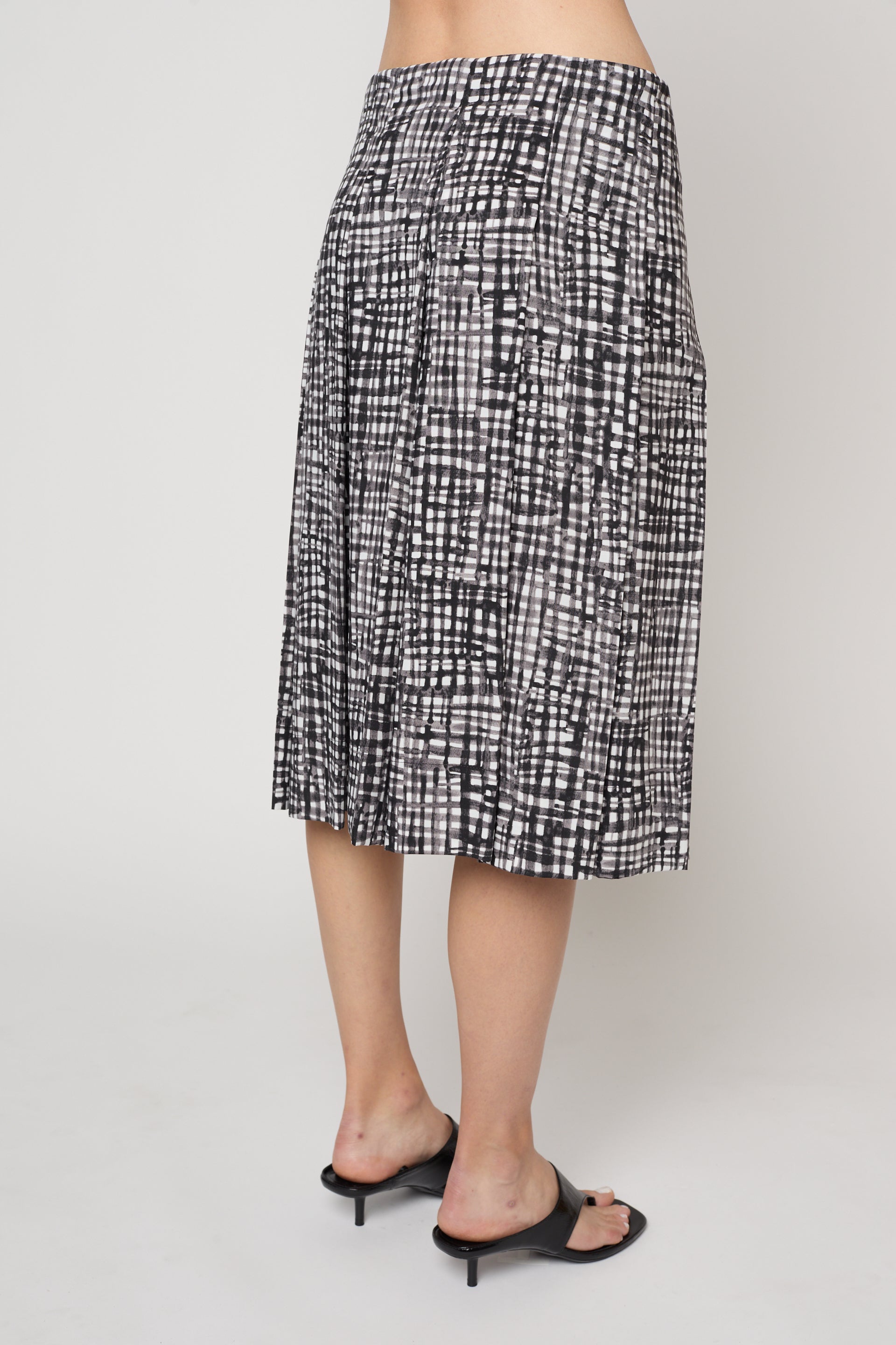 Pleat Skirt in Watercolor Gingham