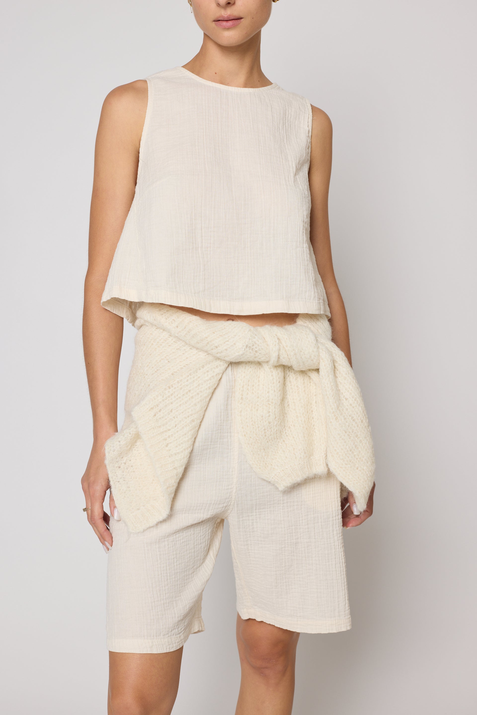 Drawstring Short in Crinkled Cotton Gauze