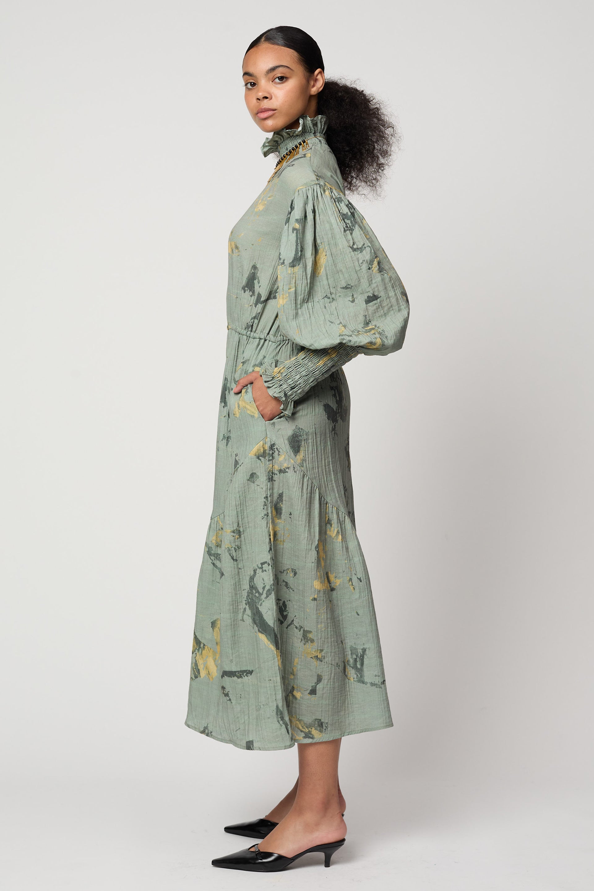 Kohaku Dress in Marble Print Crinkled Cotton