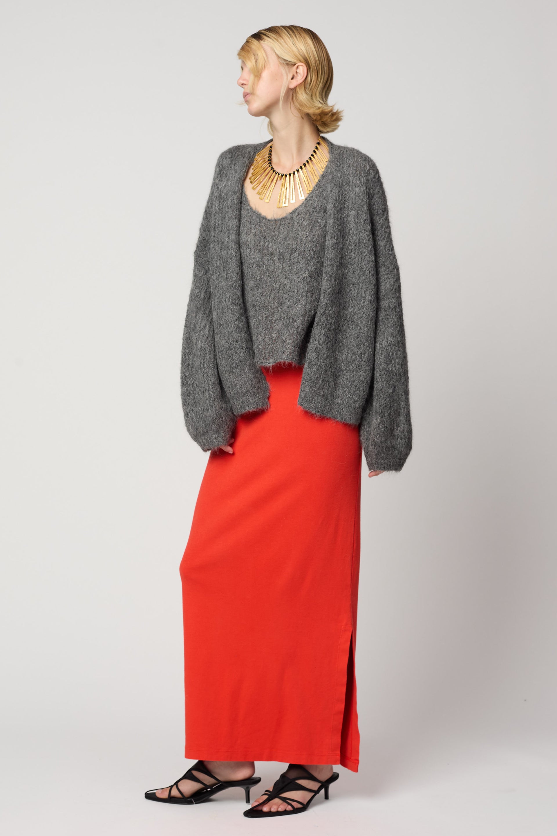 スリ アルパカ エアリー ニットの CORA カーディガン - プレスプリング 25 色