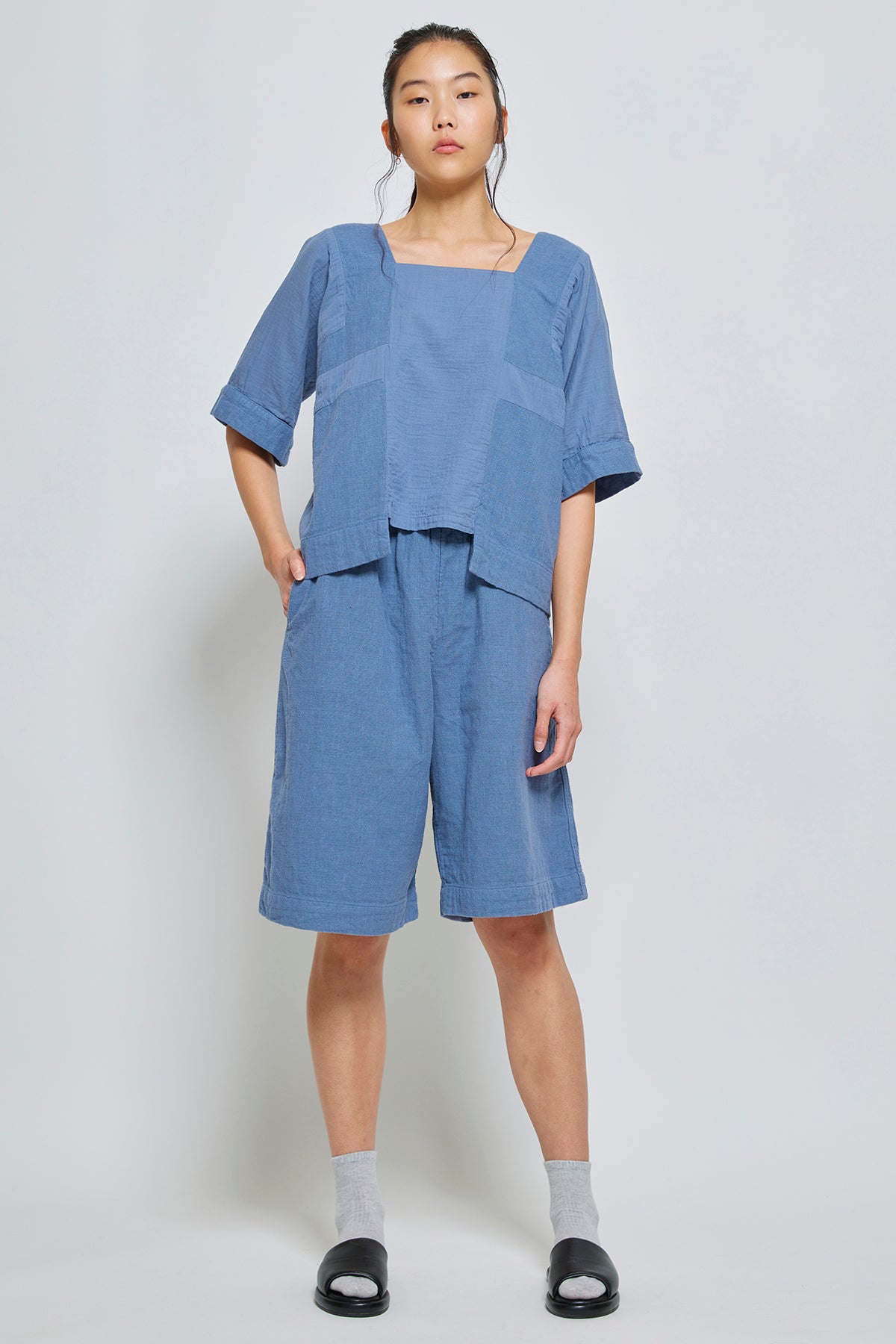 Elle Short in Double Layer Heavy Gauze