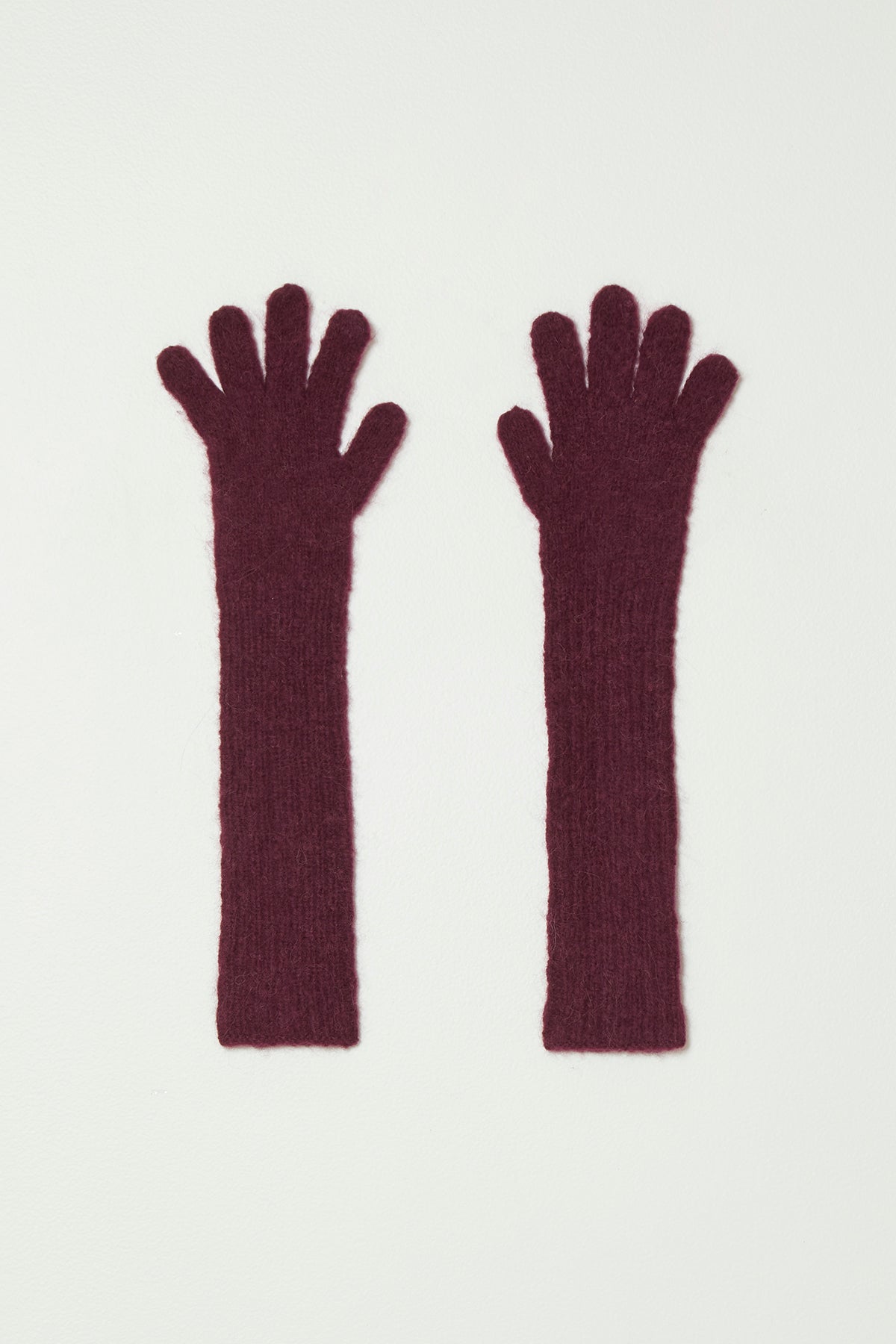 Long Glove in Supreme Alpaca - Deep Orchid