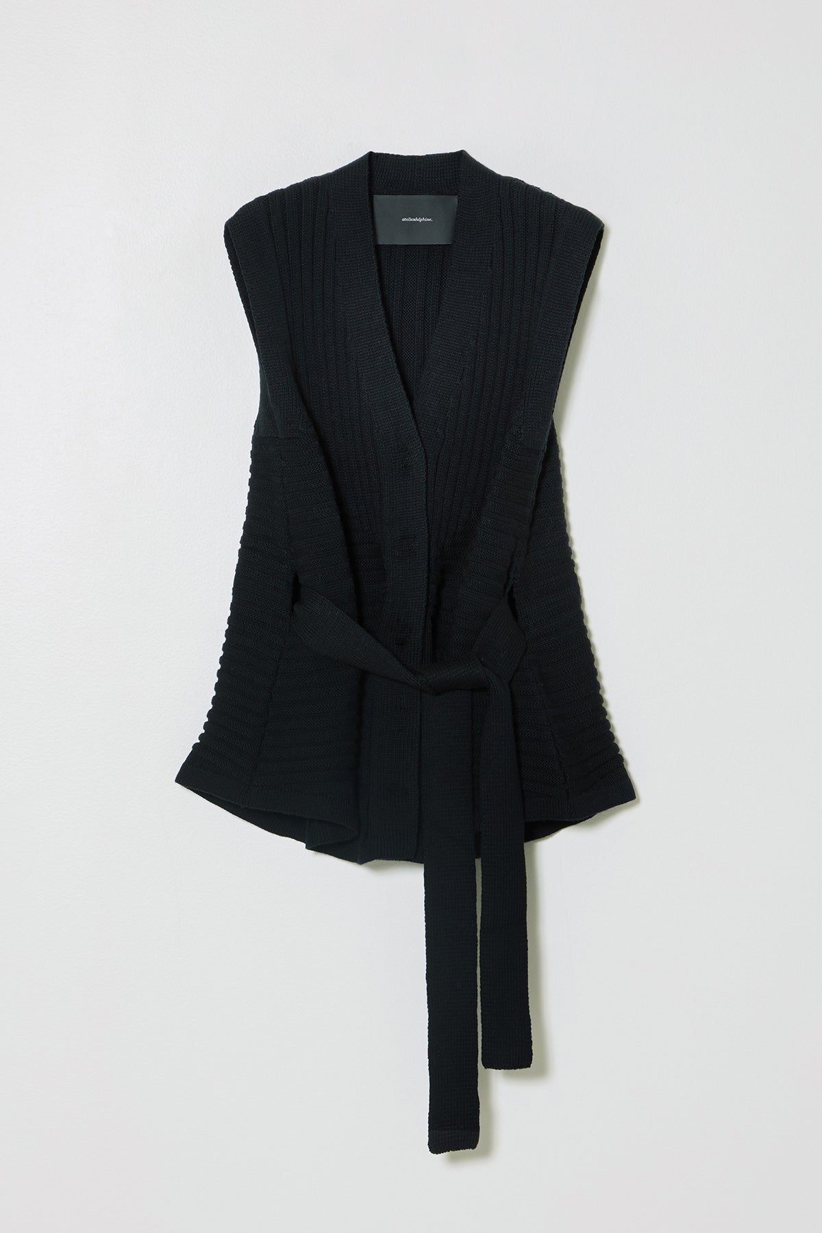 ノースリーブカーディガン