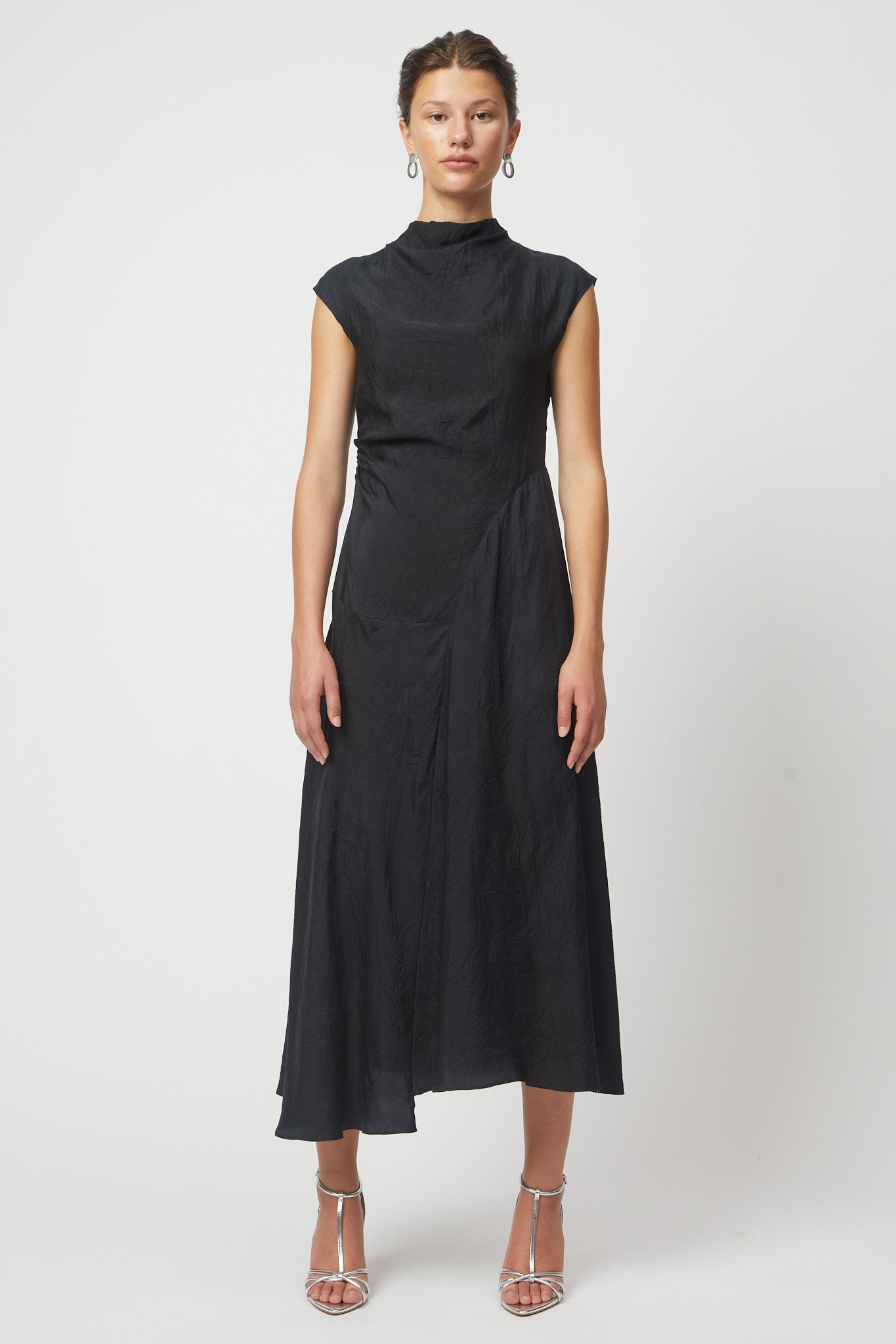 ツイストドレス