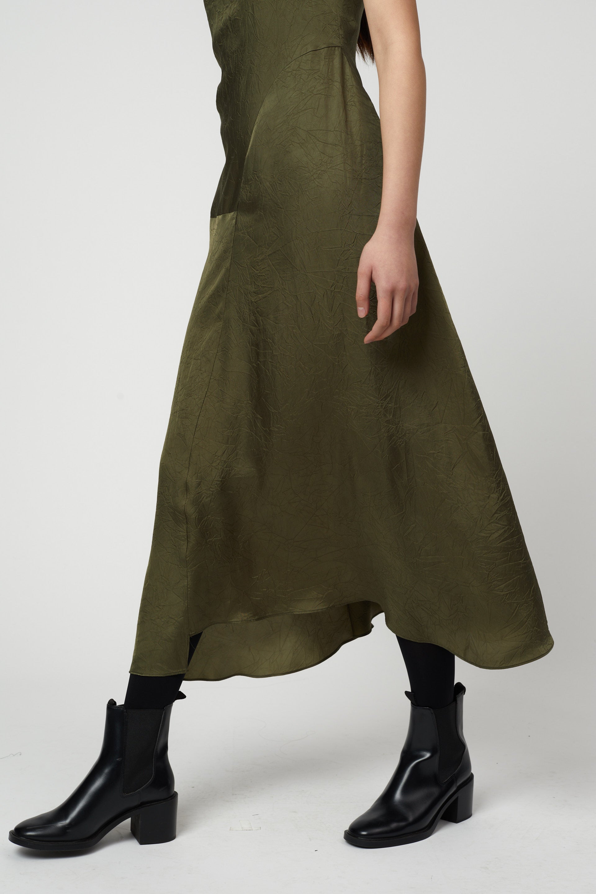 ツイストドレス