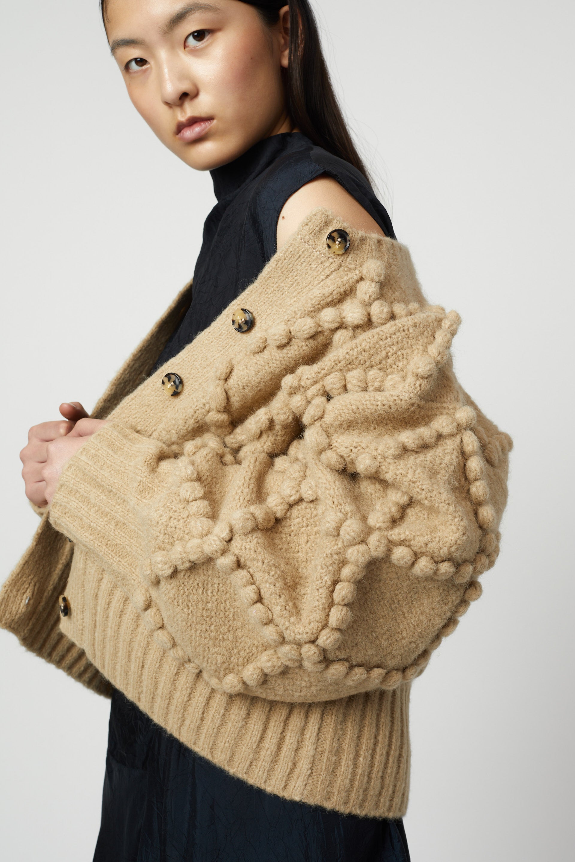 ヴァレンスカーディガン