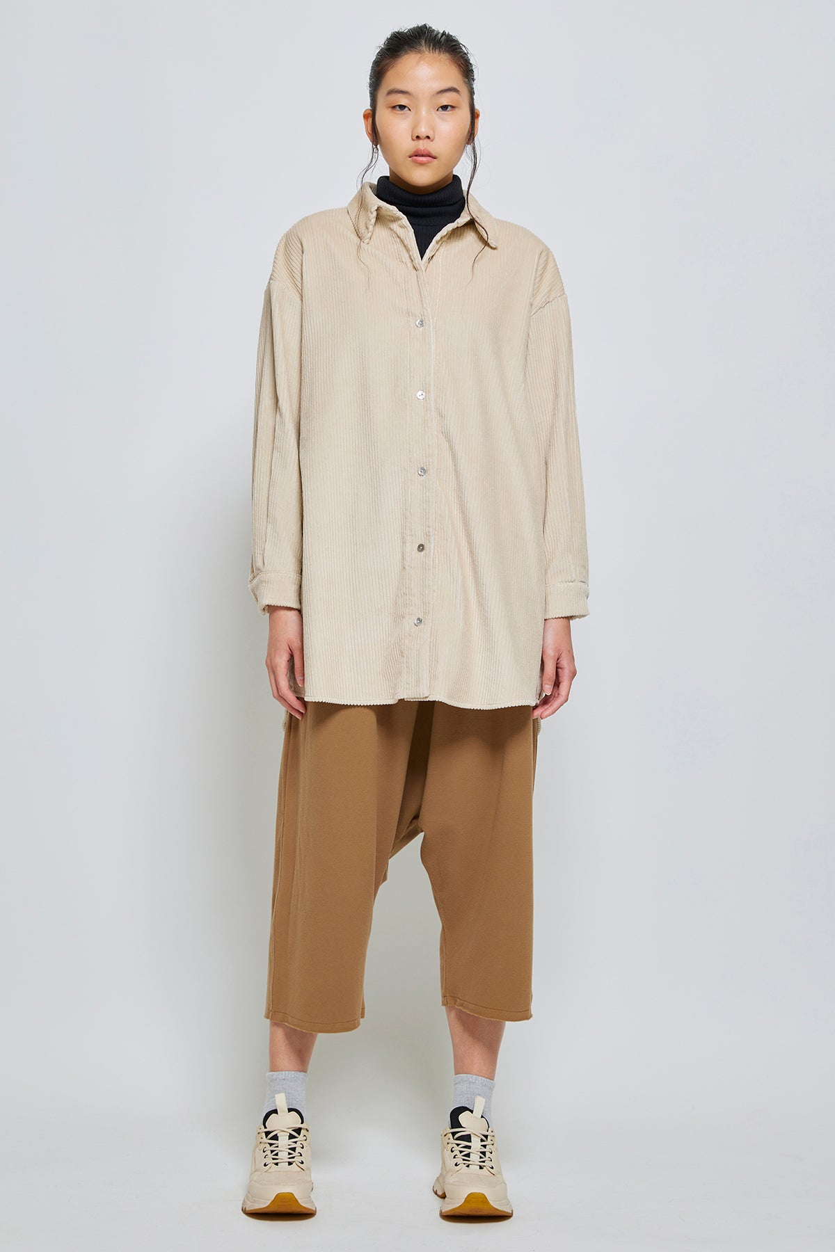 ファット&スムースコーデュロイのオーバーサイズオーバーレイ