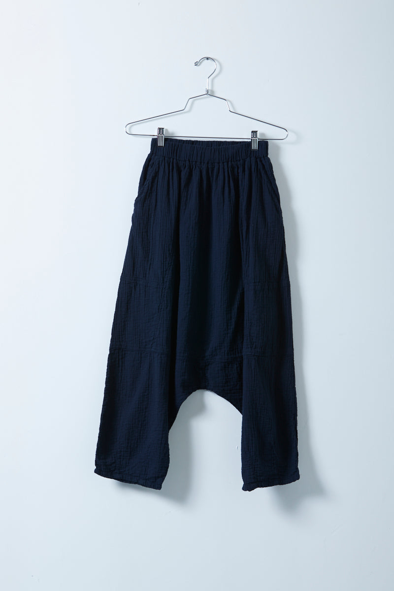 しわ加工コットンのキコパンツ