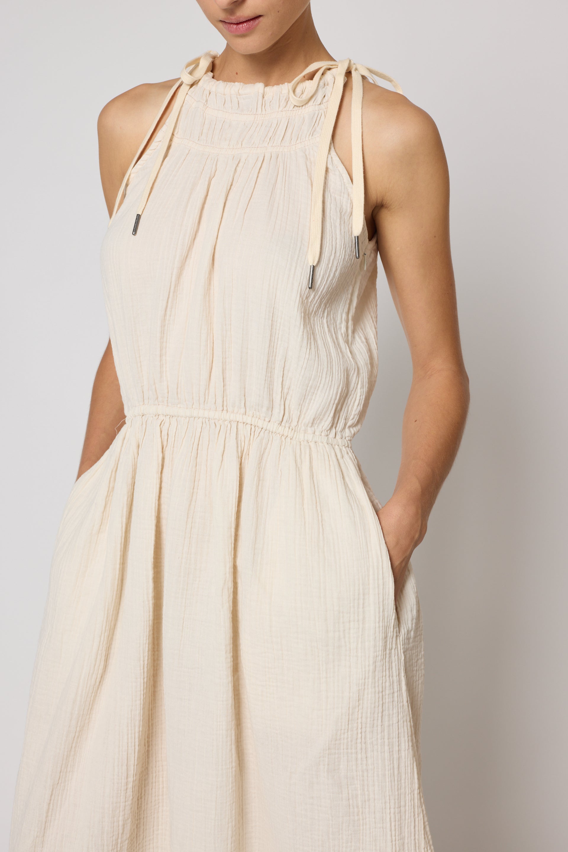 Singer Dress in Crinkled Cotton Gauze
