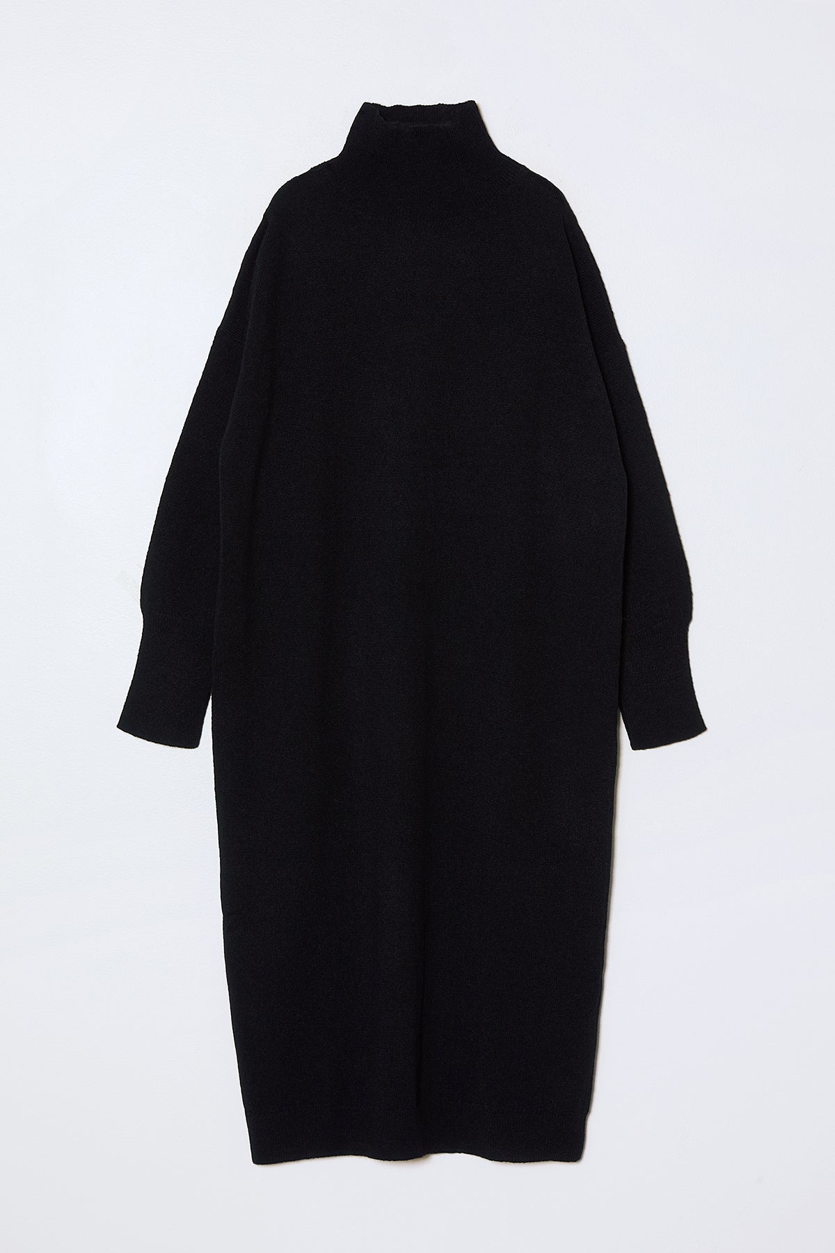 Soft Turtleneck Dress in High Gauge Alpaca - Black