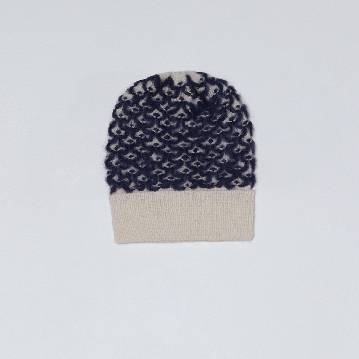 Moon LA Fendi Style Navy and Gray Patterned Beanie Beanie Fendi Blue size XS International in Polyester - 39610798 main image 2
