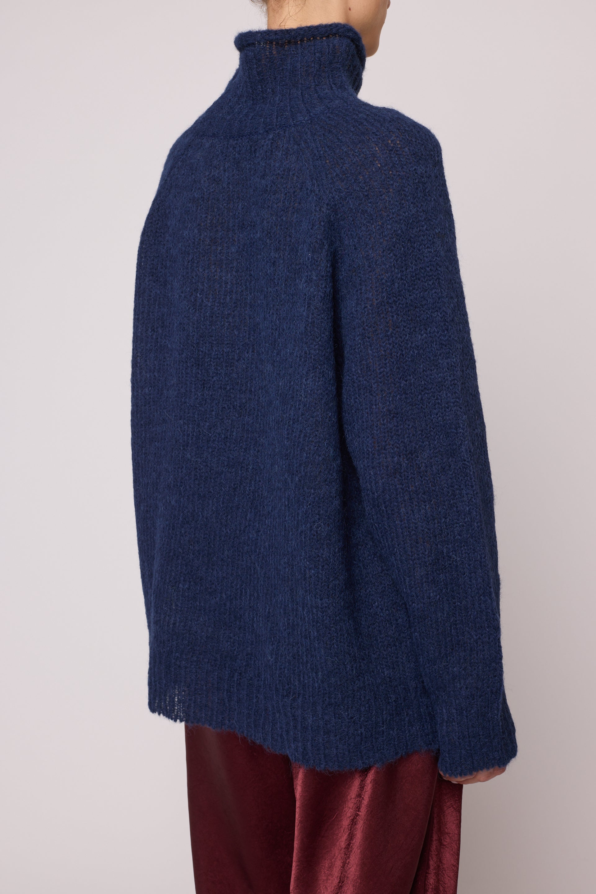 Vasilisa Airy Turtleneck Sweater in Soft Alpaca - Navy