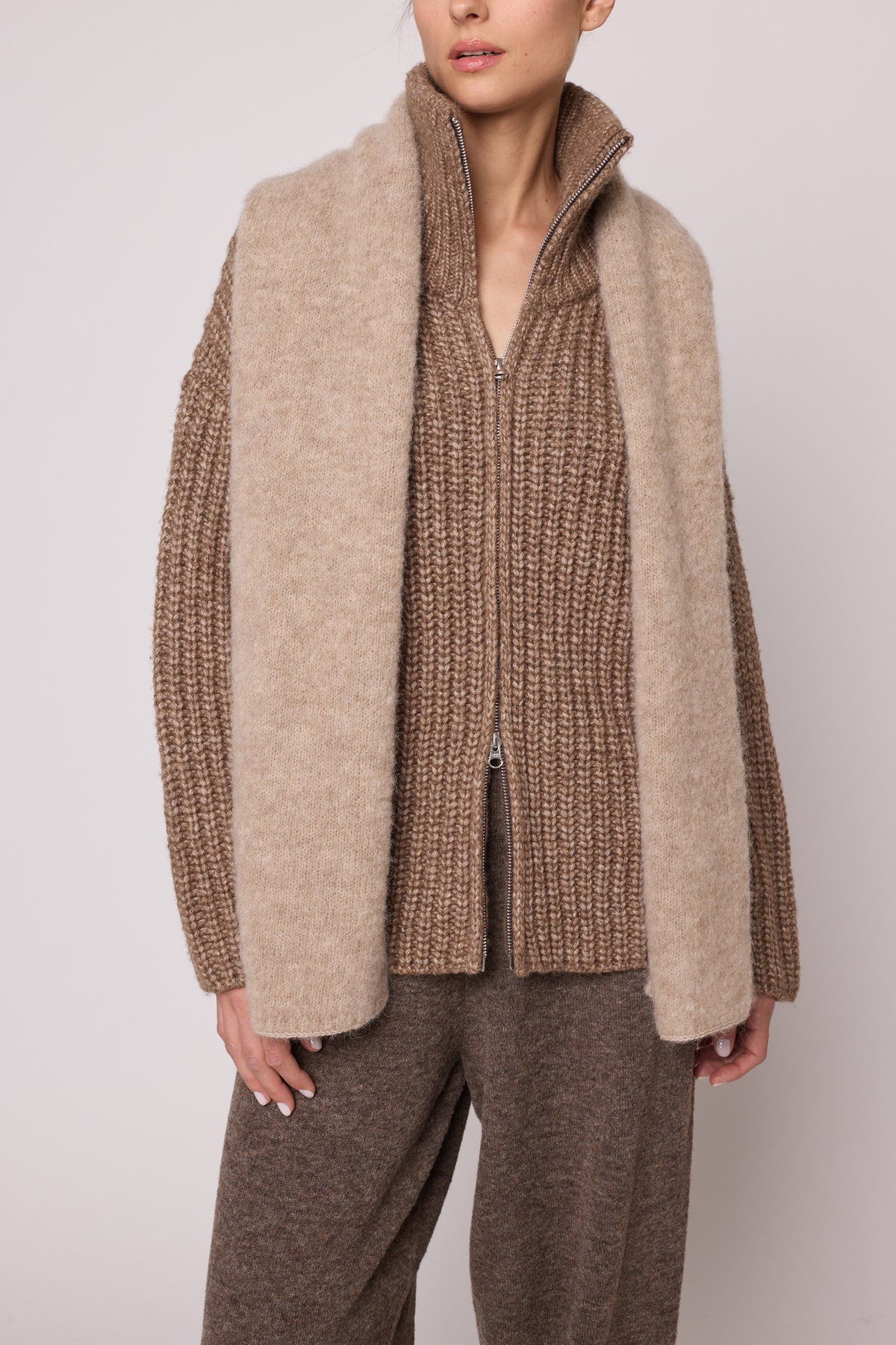 Park Scarf in Washed Alpaca - Grain