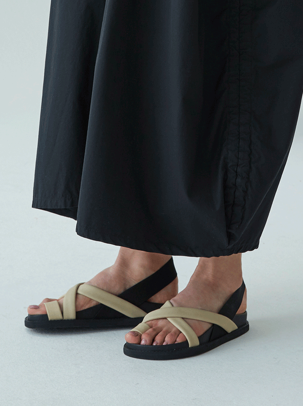 Archive Sale Mizugumo Sandal in Sand x Black